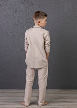 Load image into Gallery viewer, 4 dalių beige kostiumas berniukui, švarkas, marškinėliai, kelnės, šortai - rzstyle.lt