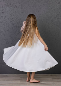 Balta suknelė mergaitei - rzstyle.lt